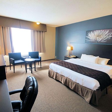 Days Inn By Wyndham Montreal Airport Conference Centre Dorval Ngoại thất bức ảnh