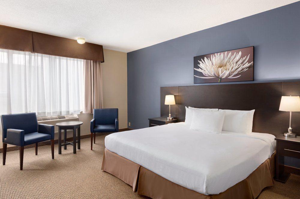 Days Inn By Wyndham Montreal Airport Conference Centre Dorval Ngoại thất bức ảnh