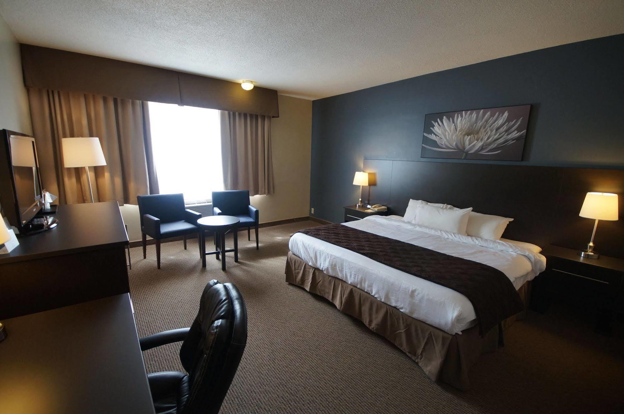 Days Inn By Wyndham Montreal Airport Conference Centre Dorval Ngoại thất bức ảnh
